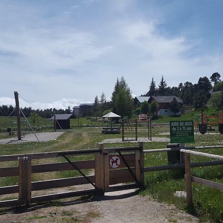 Apart T2 Pied Pistes Pyrenees 2000 Recemment Renove Wifi Bolquere Exterior photo